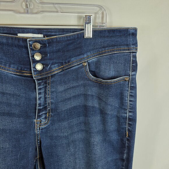 Lane Bryant High Rise Super Stretch 3 Button Jeggings Women's Size 18 - Picture 5 of 14